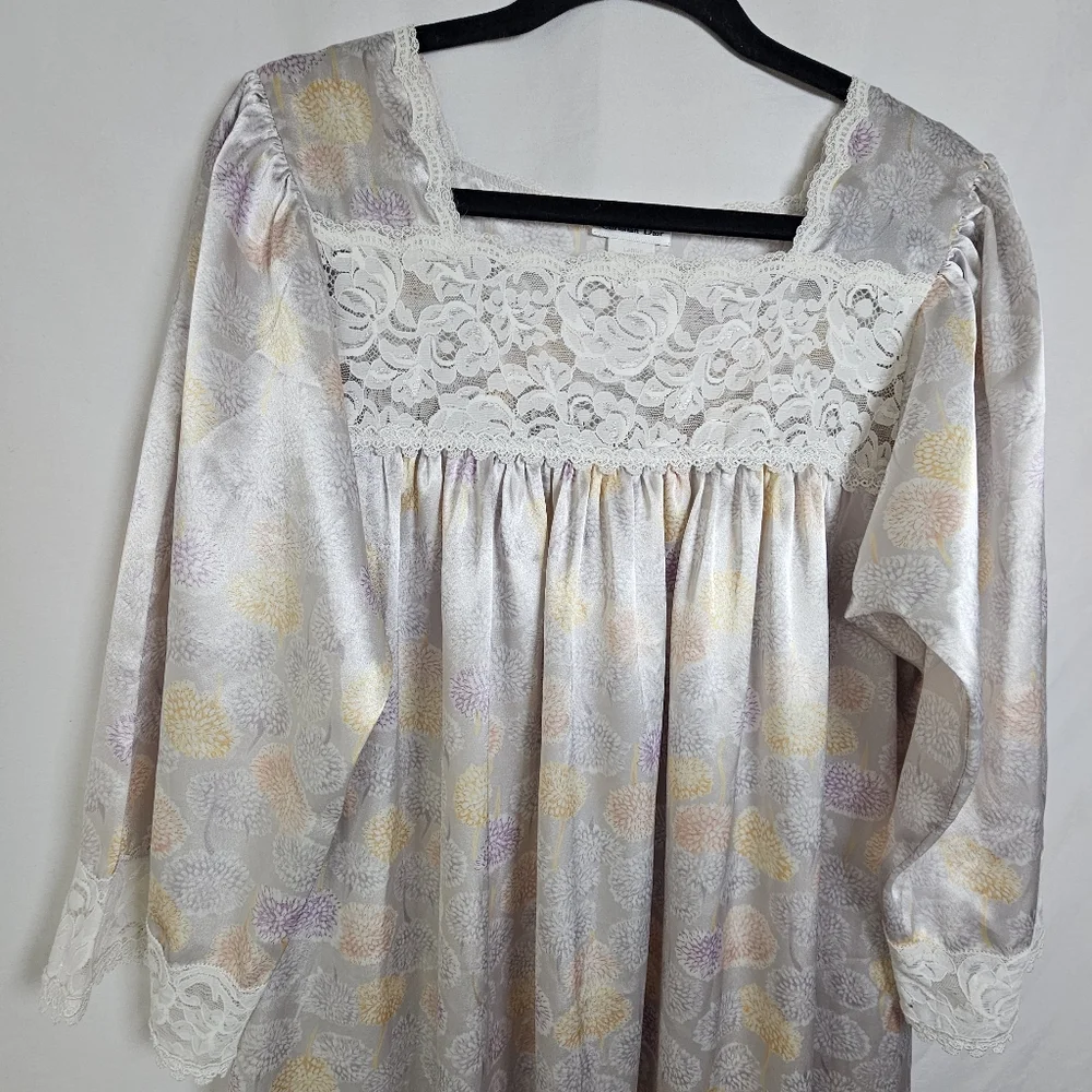 CHRISTIAN DIOR Women's Nightgown Large Lace Romantic Satin Floral Vintage‎ 90s - Picture 2 of 5